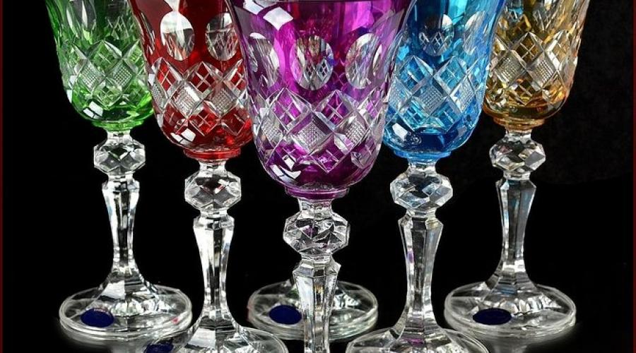 сонник разбитый фужер. во сне видеть бокалы. хрустальные фужеры розенталь винтаж. что такое во сне хрусталь. бокал красивый пластик.