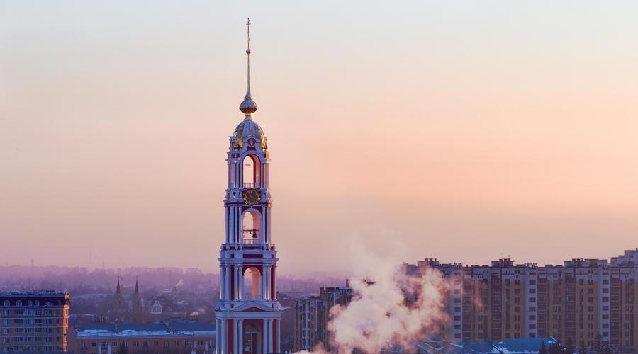 Колокольня на красной площади. Список самых высоких православных храмов и колоколен. Архитектор:
 Н.М. Чагин