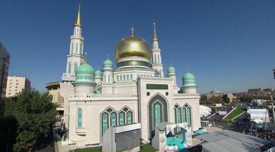 Самая крупная мечеть в мире. Самая большая мечеть в мире где находится? Самая красивая из старейших мечетей
